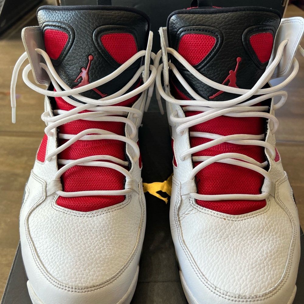 Jordan FLTCLB ‘91 size lightly used in great condition